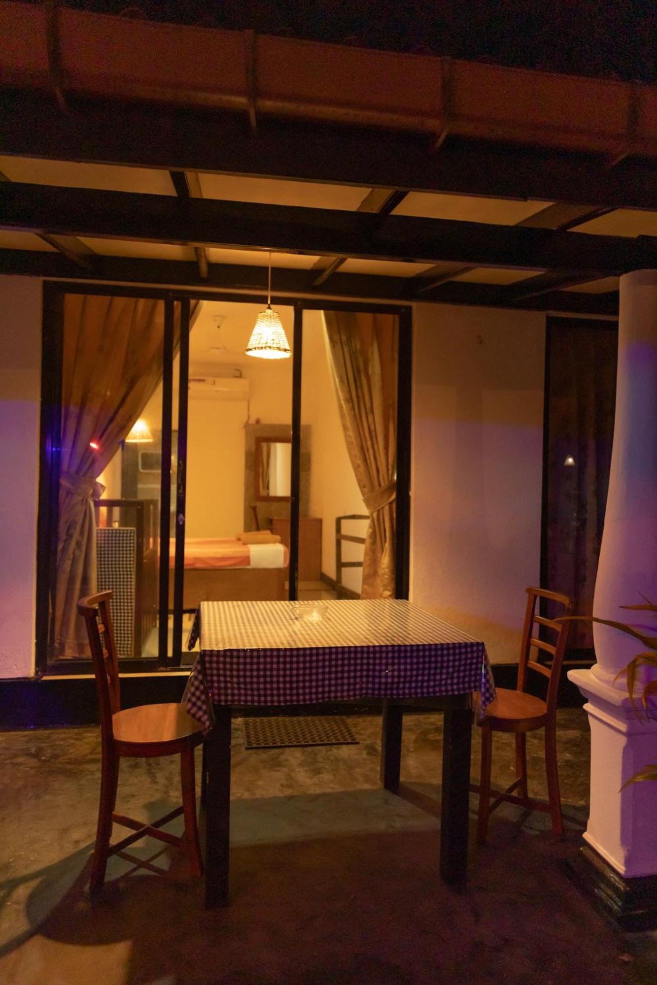 Yes Beach House Mirissa Exterior foto
